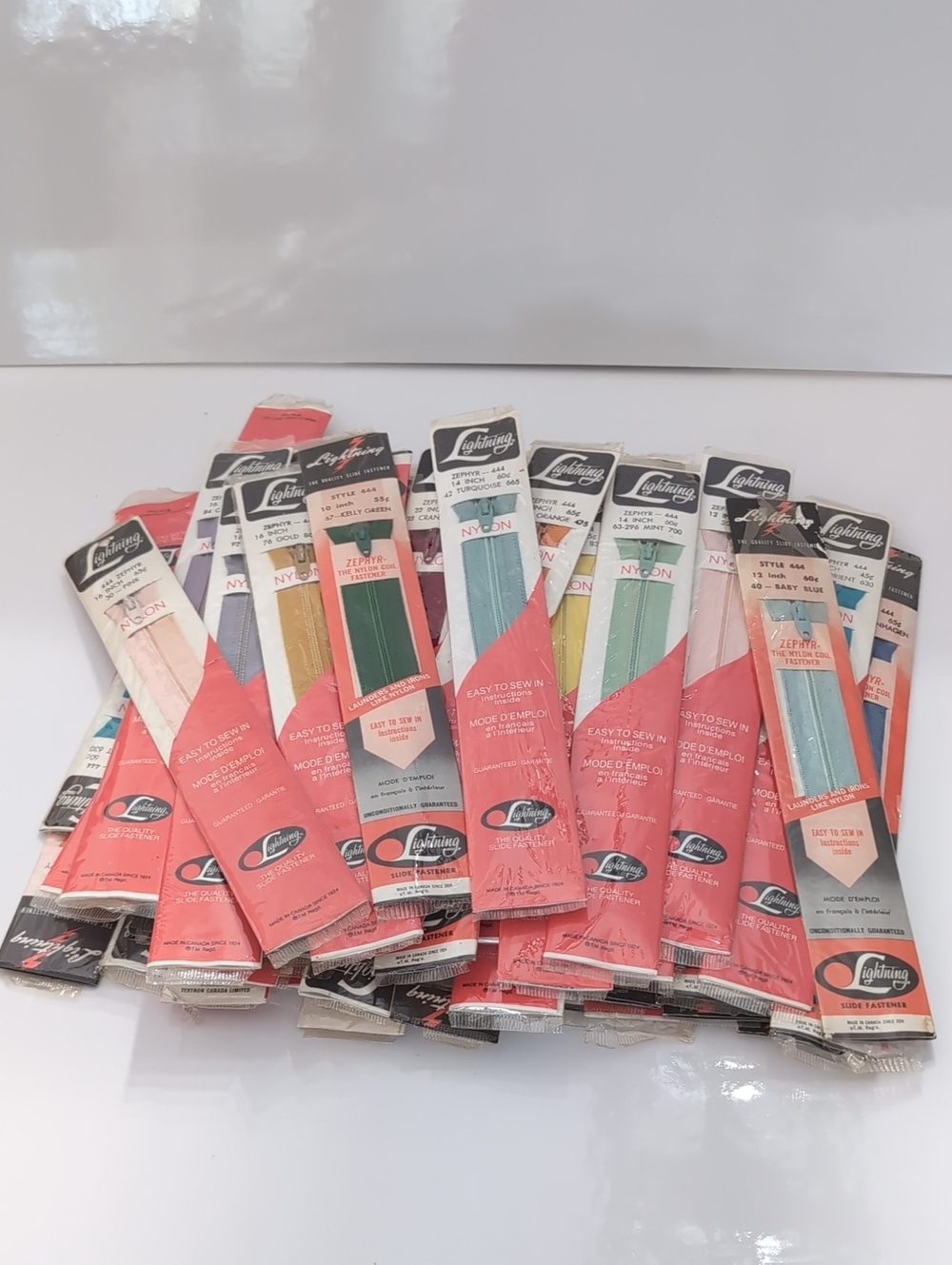 Lot Of 51 Vintage Lightning Zipper Assortment Of Sizes And Colors